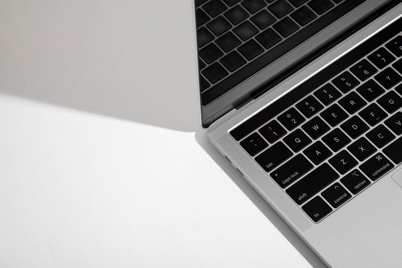 Should You Buy a New or Refurbished MacBook Pro? - OzMobiles